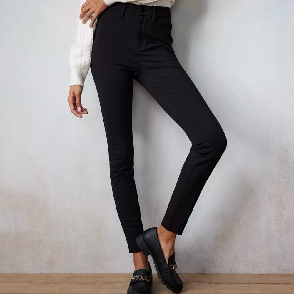 LC Lauren Conrad black ponte pants